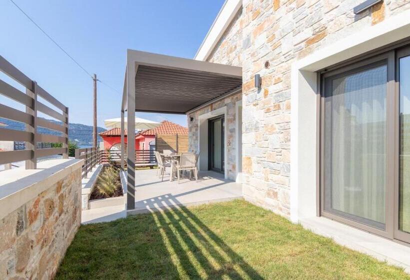 Ntinas Filoxenia Hotel & Spa