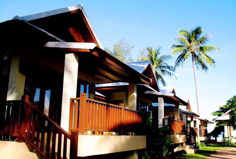 Отель Phangka Paradise Resort