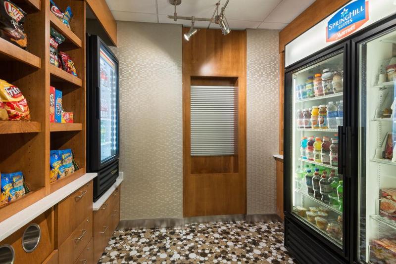 בית מלון כפרי Springhill Suites Fort Myers Airport
