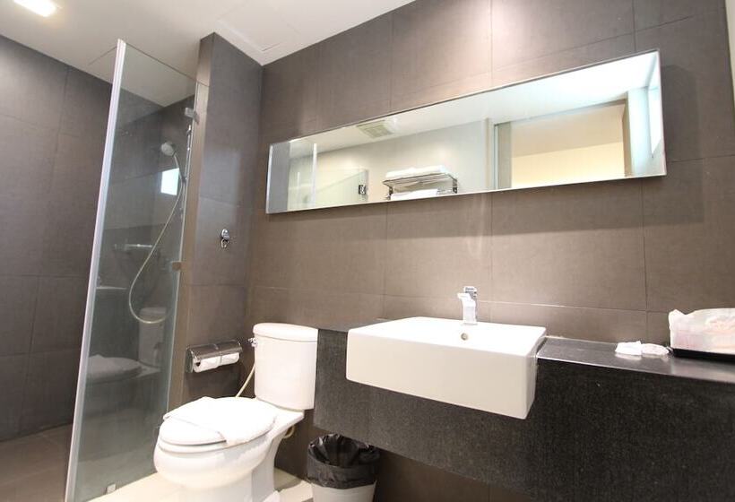 酒店 The Sun Xclusive