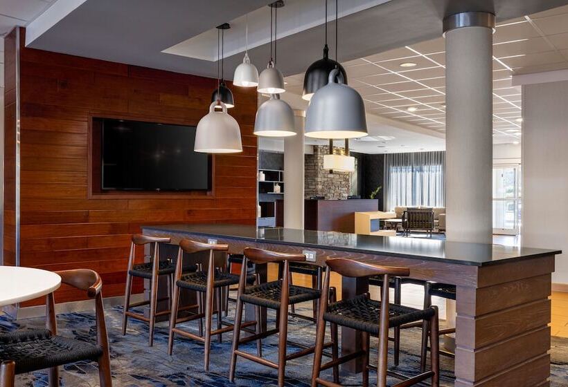 Fairfield Inn & Suites By Marriott Smithfield