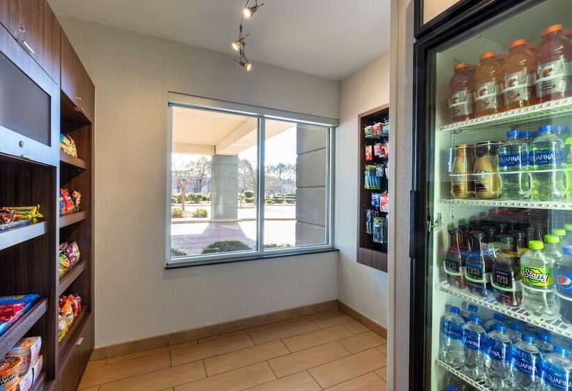 Fairfield Inn & Suites By Marriott Smithfield