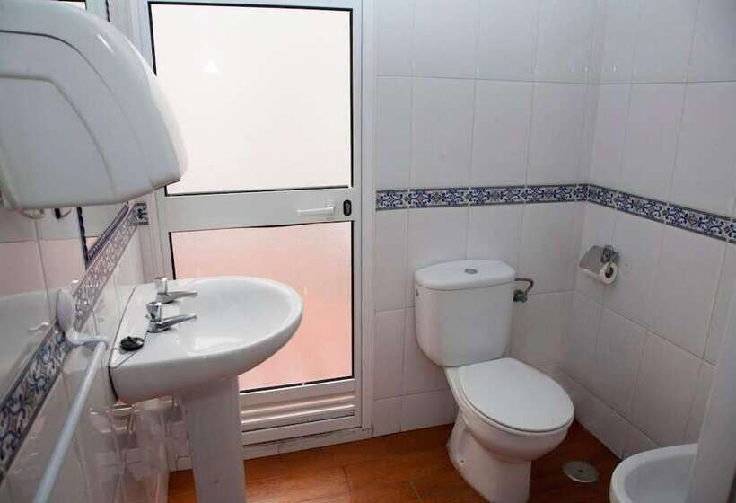 Hostal Paris