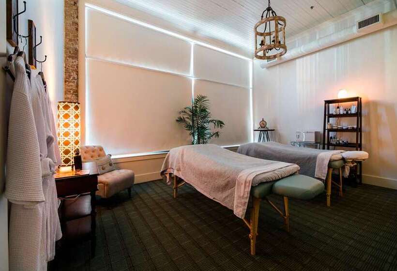 فندق Florence, Tapestry Collection By Hilton