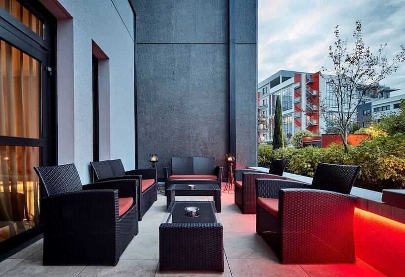 Kyriad Prestige Lyon Est   Saint Priest Eurexpo Hotel And Spa