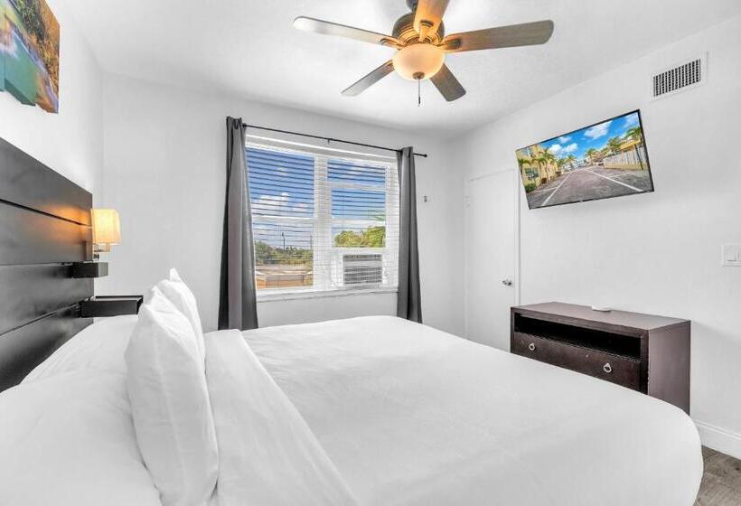 ホテル Laguna Blu Beach