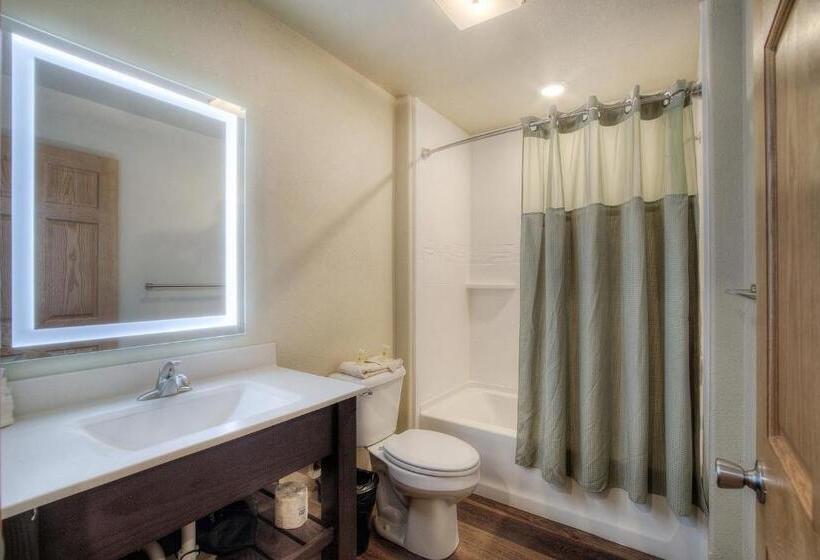 هتل Powder House Lodge