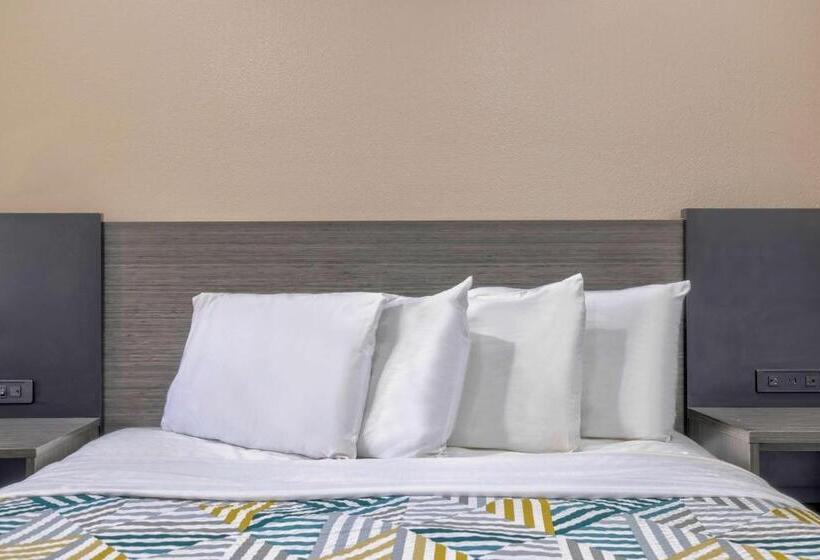 Motel 6 South Gate CA