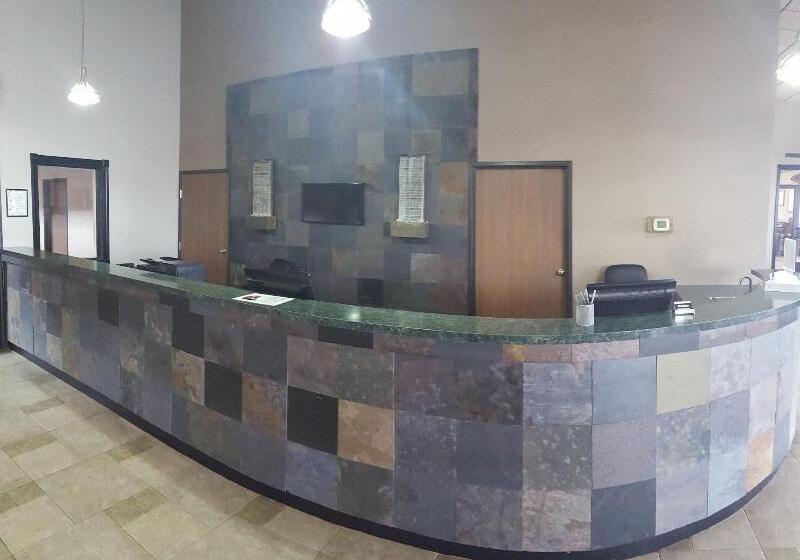 فندق على الطريق Woodfield Inn And Suites