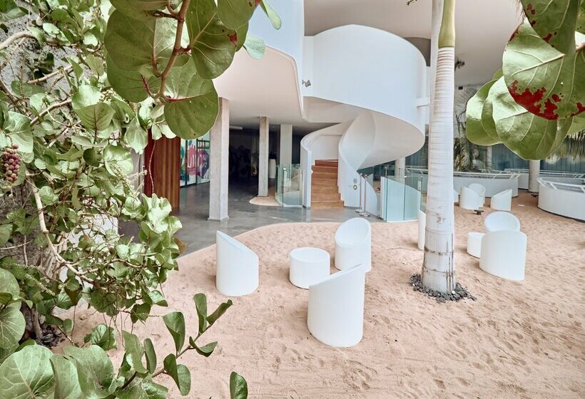 Hôtel Baobab Suites