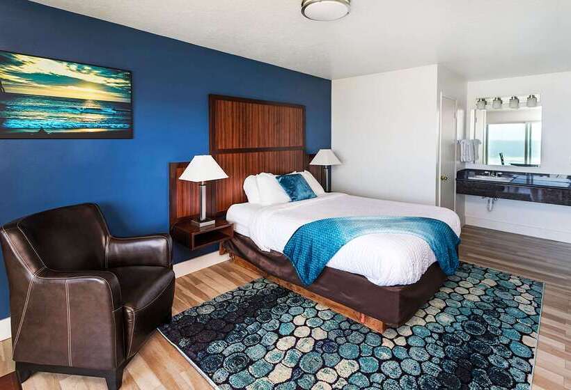 호텔 Clarion Inn Surfrider Resort