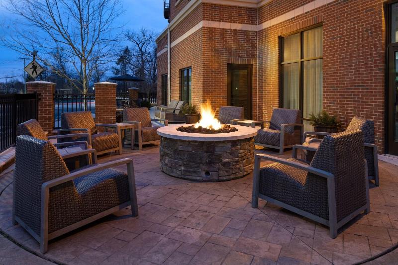 ホテル Courtyard By Marriott Glassboro Rowan University