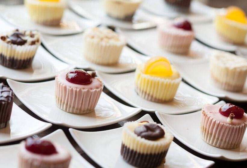 Hotel Fairfield Inn & Suites By Marriott Orlando Lake Buena Vista In The Marriott Village