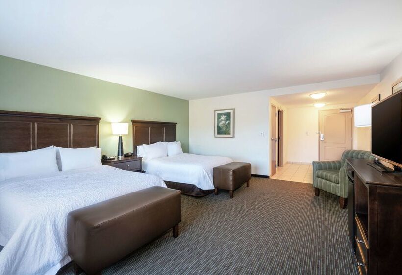 هتل Hampton Inn Huntington University Area