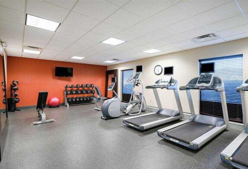هتل Hampton Inn Huntington University Area