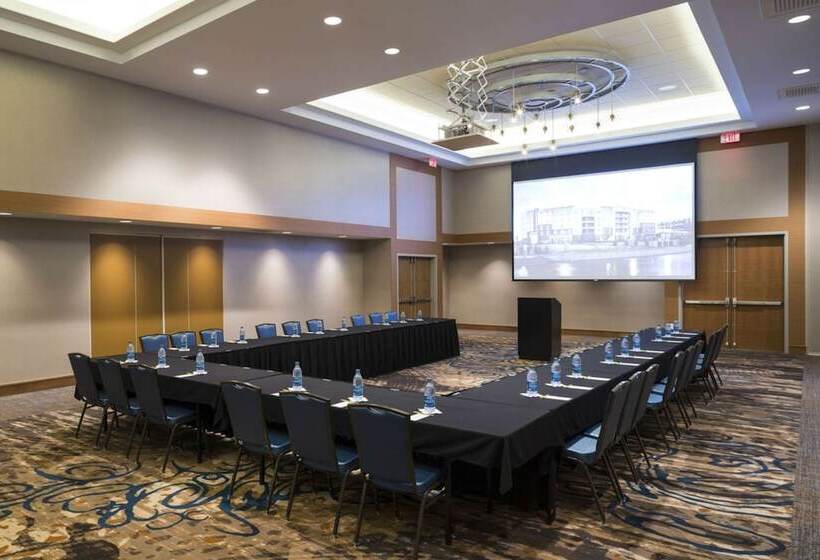 هتل Hilton Garden Inn Sioux Falls Downtown