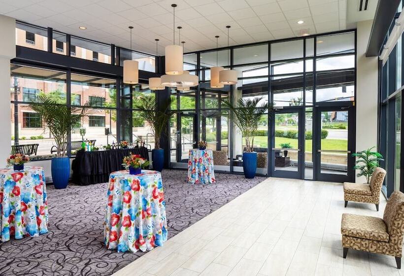 Kent State University Hotel And Conference Center