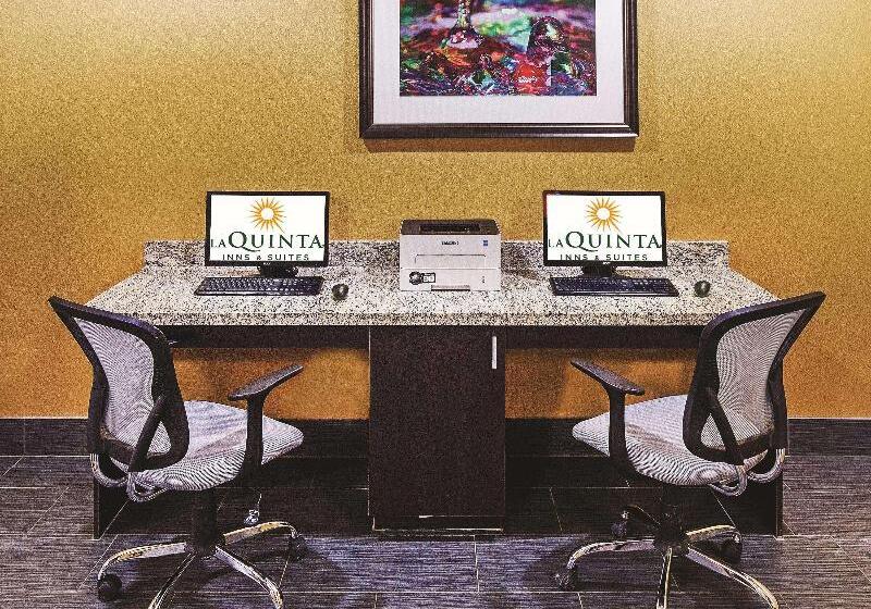 酒店 La Quinta By Wyndham Jourdanton   Pleasanton