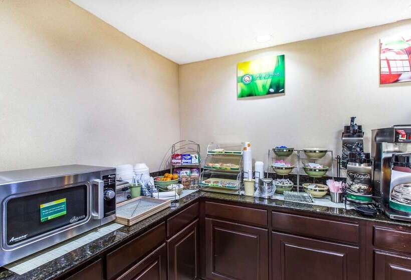 فندق Quality Inn