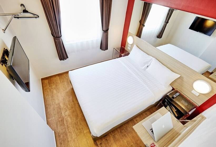 فندق Red Planet Phuket Patong   Sha Extra Plus