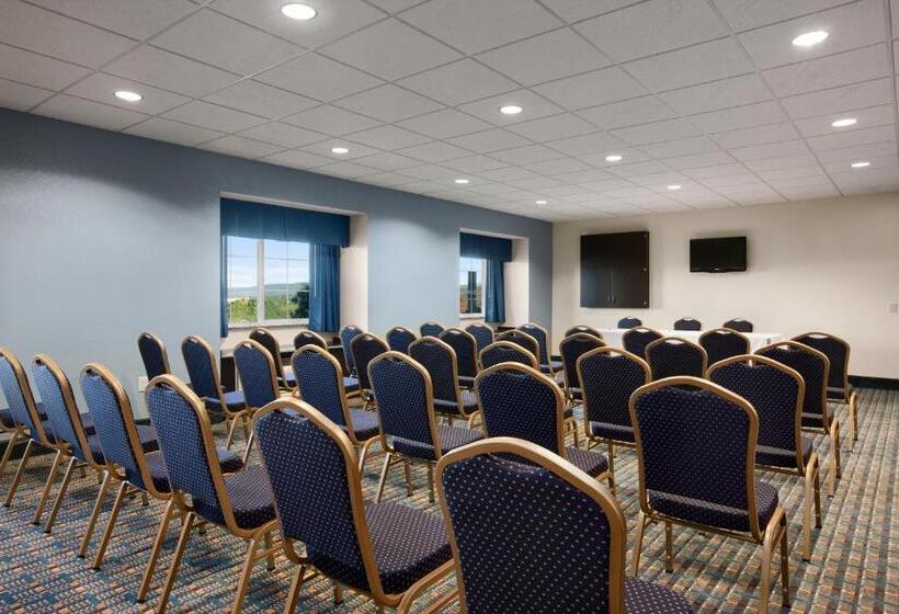 Microtel Inn & Suites Wilkes Barre