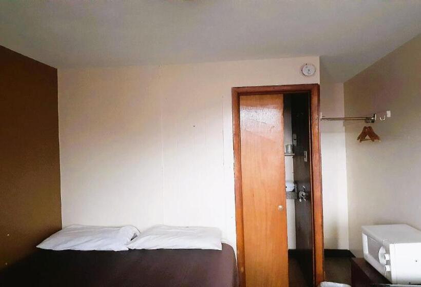 فندق على الطريق Holiday Lodge Virginia