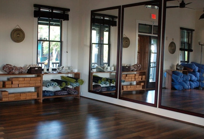 منتجع Lumeria Maui, Educational Retreat Center