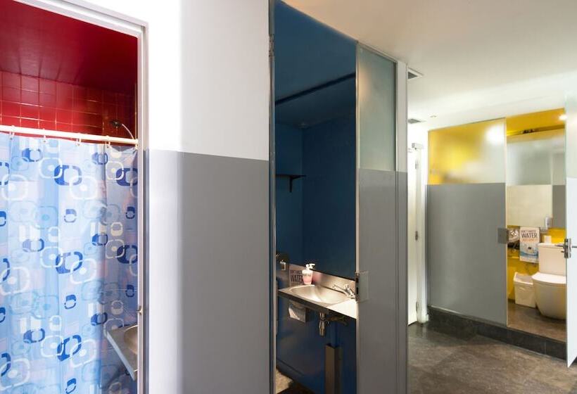 Urbany Hostel Bcn Go!