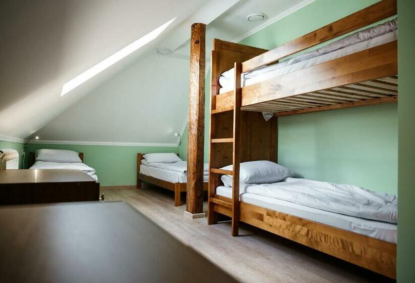 פנסיון Sweet Home Hostel