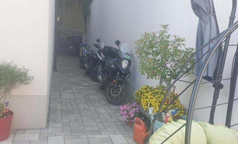 پانسیون Smart