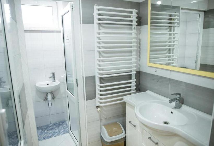 פנסיון Sweet Home Hostel