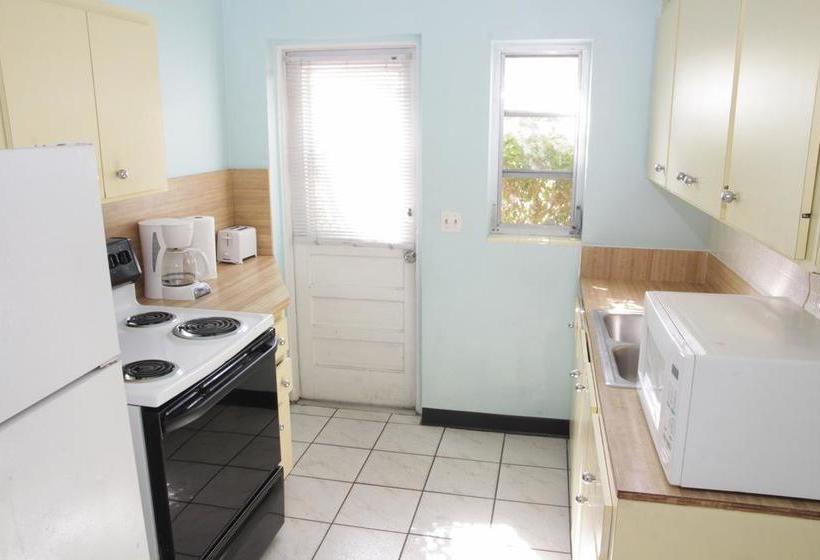 Eastward Strand Hotel & Suites