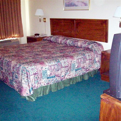 Отель A1 Inn Kansas City