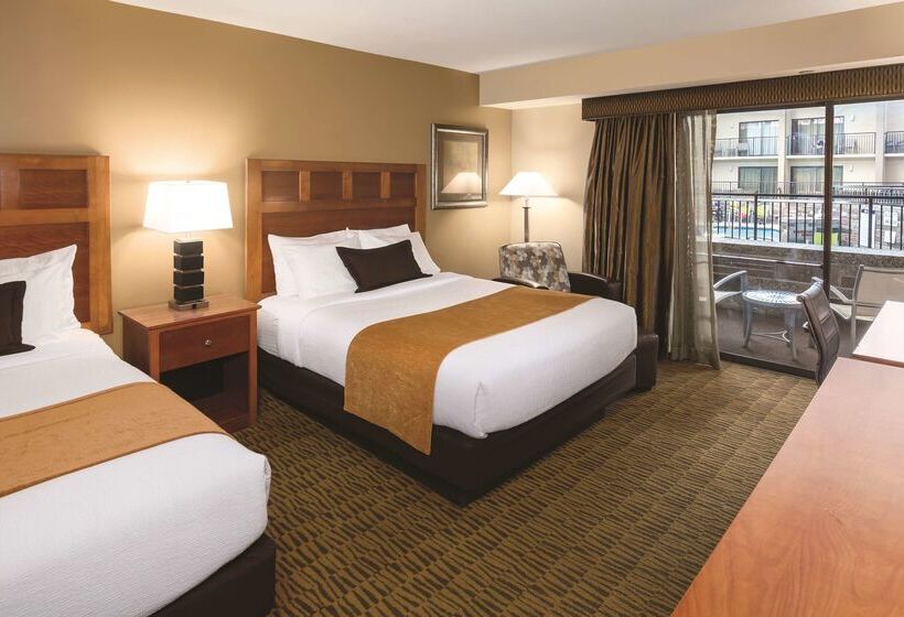 هتل Wyndham Bloomington   Mall Of America