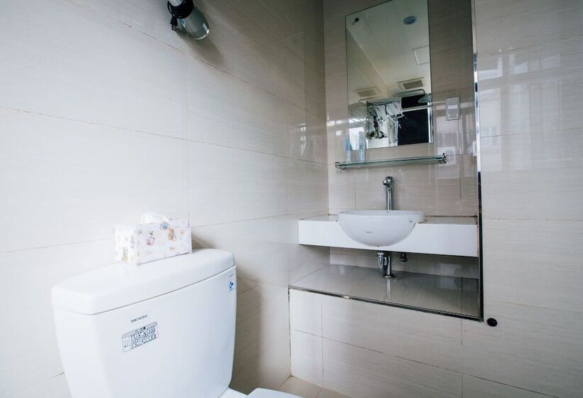 هتل Chingjing Inn