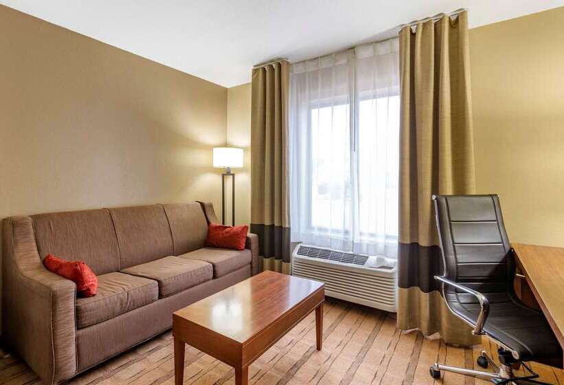 בית מלון כפרי Comfort Inn & Suites Cedar Rapids North  Collins Road