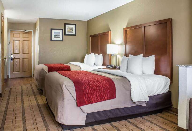 בית מלון כפרי Comfort Inn & Suites Cedar Rapids North  Collins Road