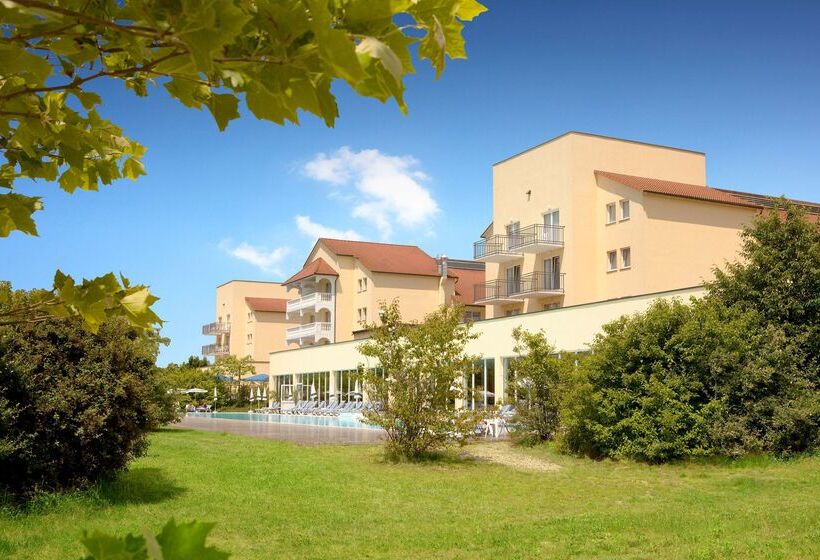 ホテル Dorint Marc Aurel Spa & Golf Resort