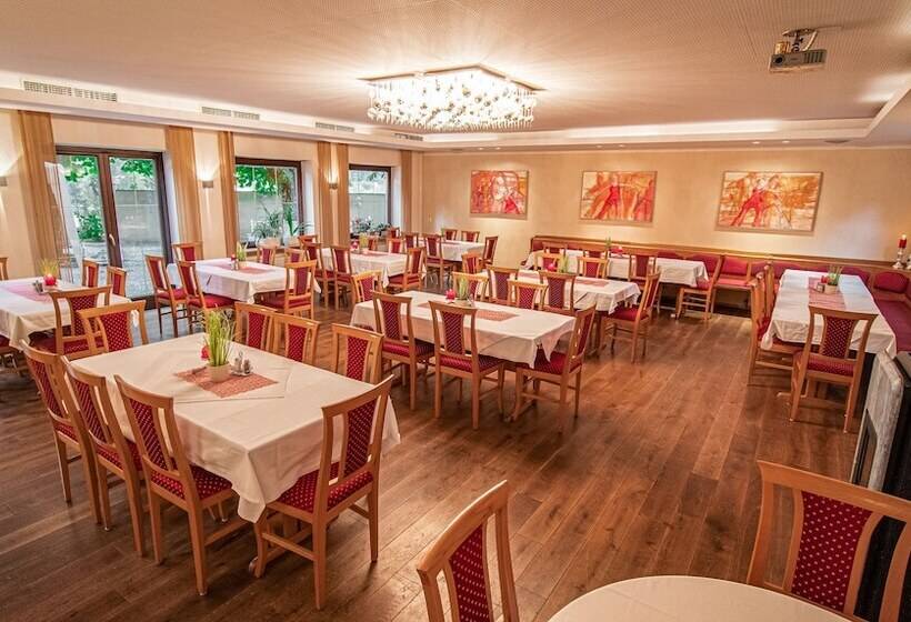 ホテル Gasthof Pöchhacker