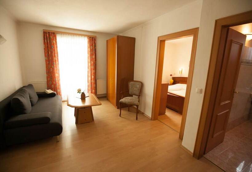 ホテル Gasthof Pöchhacker