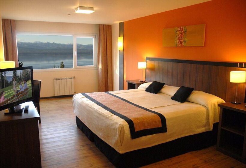 ホテル Huinid Pioneros