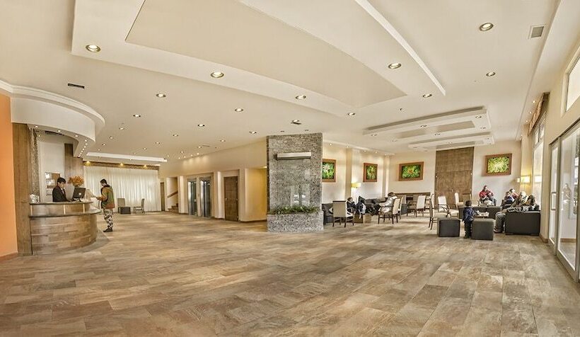 ホテル Huinid Pioneros