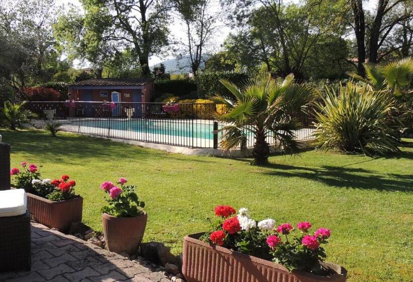 בית מלון כפרי Logis La Bastide Des Golfs