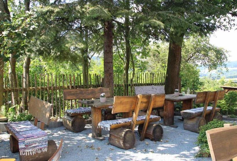Отель Gasthof Zum Weissen Lamm