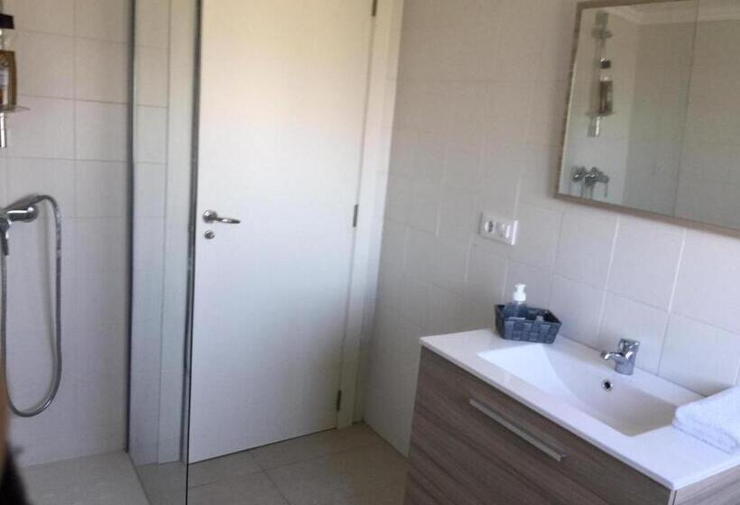 پانسیون Casa Compartida