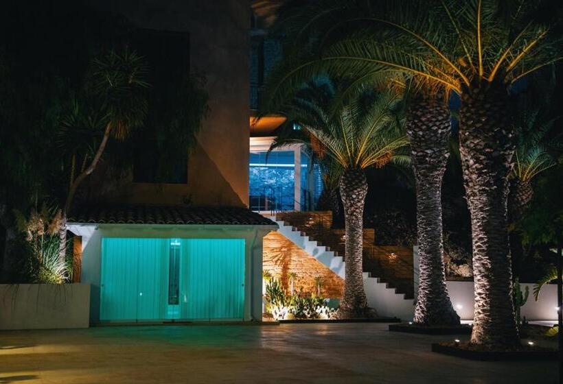 تختخواب و صبحانه Emesh Boutique Suite