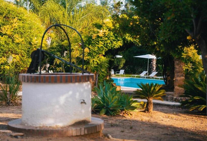 تختخواب و صبحانه Emesh Boutique Suite