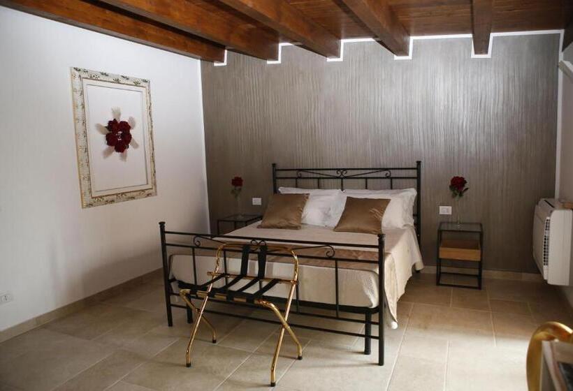 مبيت وإفطار Nel Vicoletto