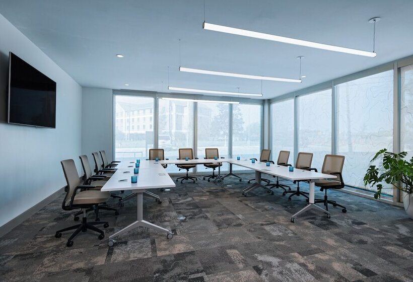 فندق Element Waco