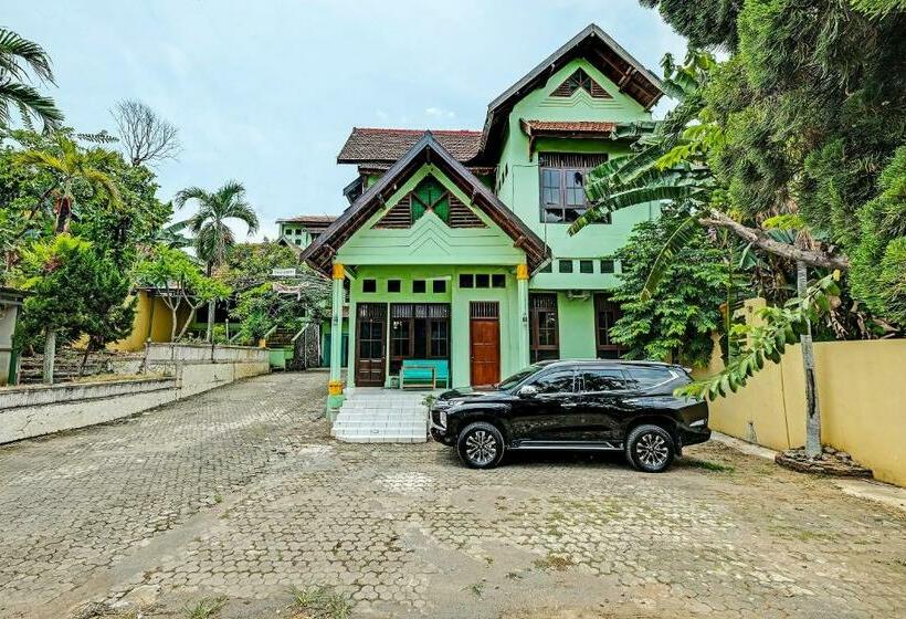 Hotell Homestay Sriti Sri Rejeki Timur Semarang